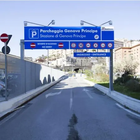Principe Railway Station Apartment Genoa Exterior photo